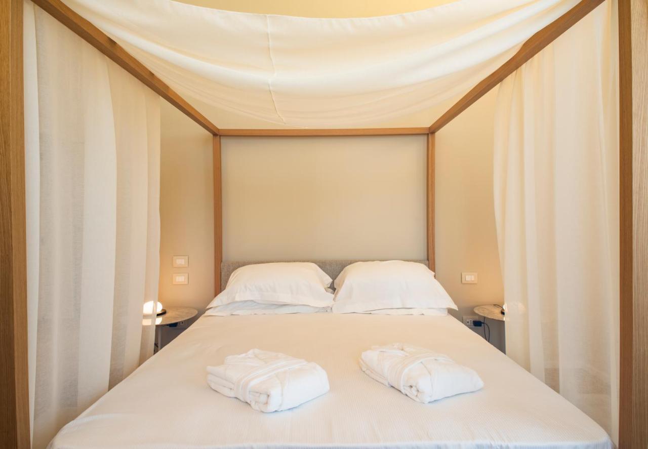 Dimora De Matera Luxury Suites Cosenza Esterno foto
