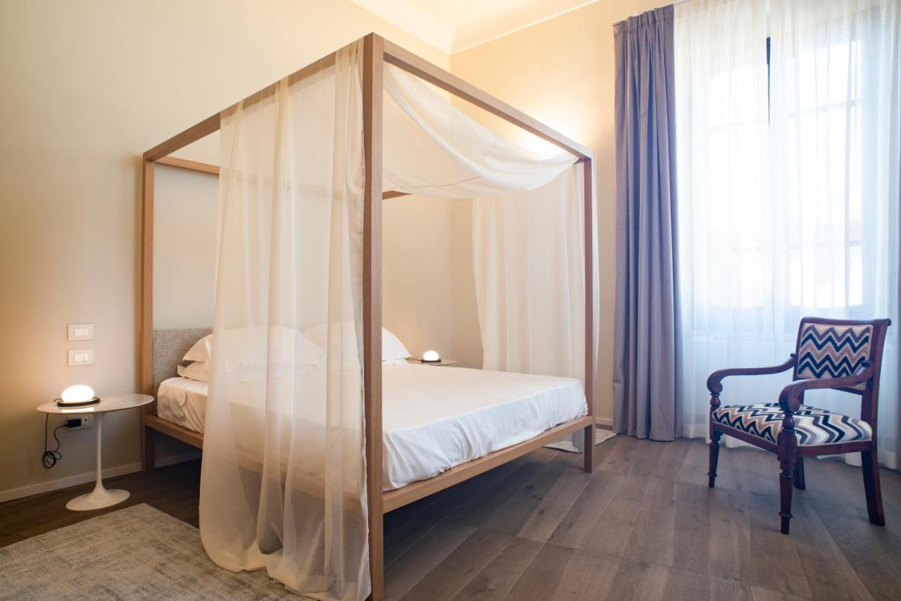 Dimora De Matera Luxury Suites Cosenza Esterno foto