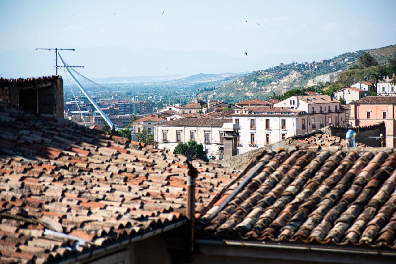 Dimora De Matera Luxury Suites Cosenza Esterno foto