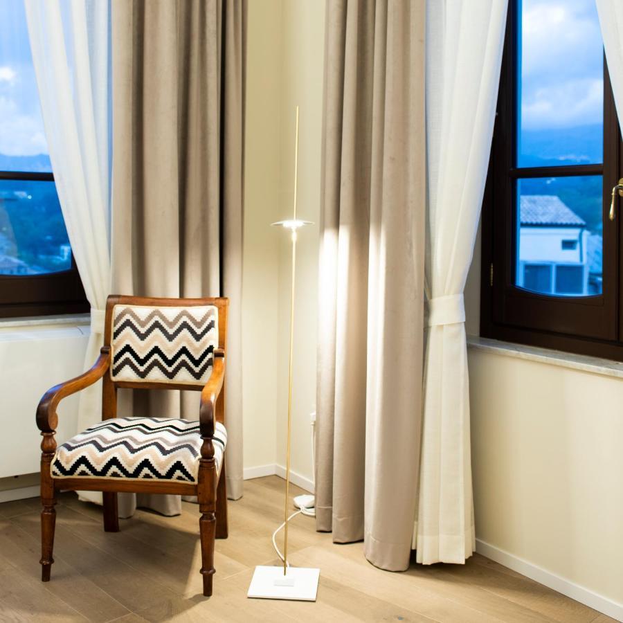 Dimora De Matera Luxury Suites Cosenza Esterno foto