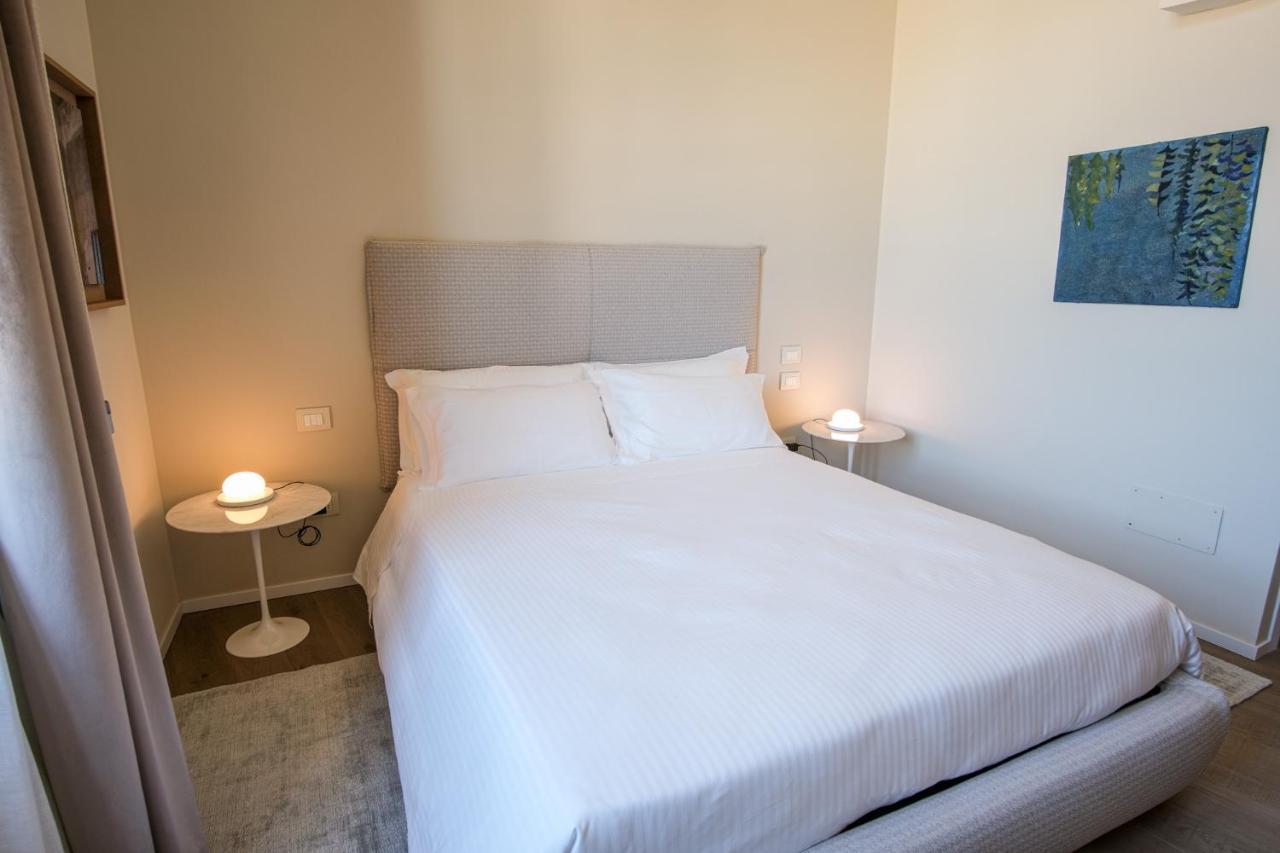 Dimora De Matera Luxury Suites Cosenza Esterno foto